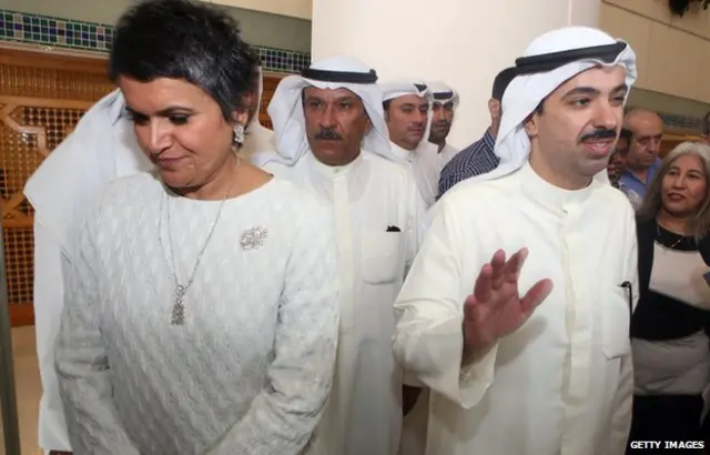 تعدادی از نمایندگان مجلس ملی کویت در اعتراض به عدم موافقت با بررسی فساد مالی نخست وزیر از مجلس استعفا دادند