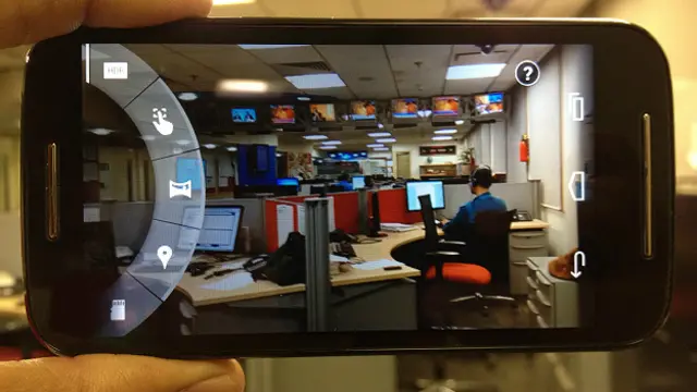 मोटो ई, स्मार्टफ़ोन