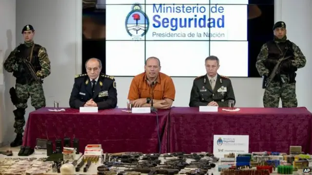 Conferencia del ministerio de Seguridad argentino