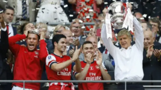 دا په تېرو نهو کلونو کې لومړی ځل دی چې د ارسنل د فوټبال اتلولي ګټي