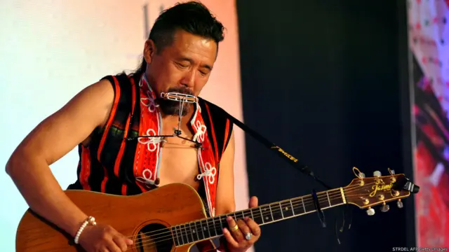 میلے میں ملک کے شمال مشرقی علاقوں کے روایتی موسیقاروں نے بھی حصہ لیا اور اپنے فن کا مظاہرہ کیا۔ 