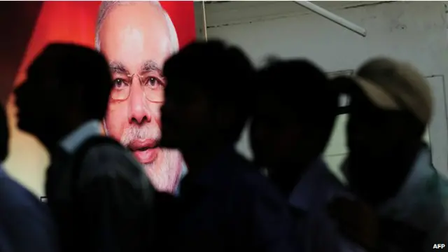 معاشی ترقی کی را ہ میں سب سے بڑی رکاوٹوں میں سےایک ملک کا ڈھانچہ ہے۔