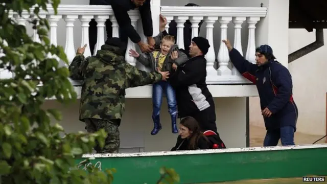 En Fotos Inundaciones En Los Balcanes Bbc News Mundo