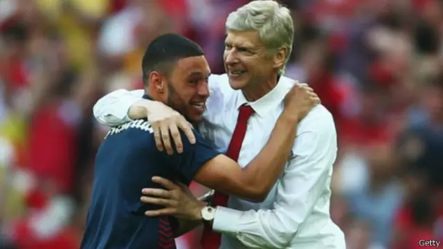 حصل فينجر على كأس الاتحاد مع أرسنال خمس مرات