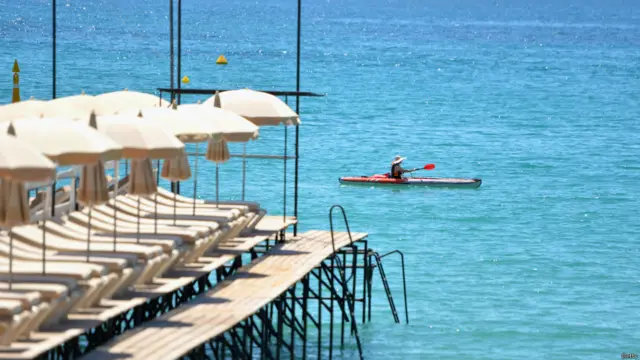  فیسٹیول فرنچ ریویرا نامی فرانسیسی ساحلی علاقے کے پاس کانز نامی شہر میں منعقد ہوتا ہے۔