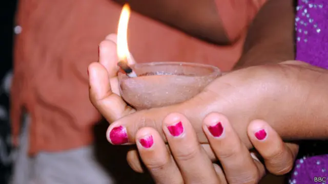 මිය ගිය සාමාන්‍ය වැසියන් සිහිපත් කිරීම මේ පිංකමේ අරමුණ බව සංවිධායකයෝ පවසති