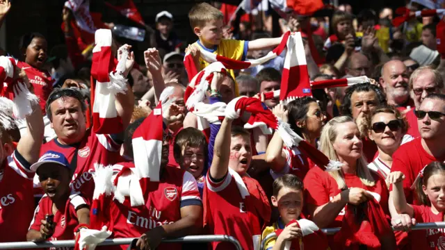 parade kemenangan Arsenal