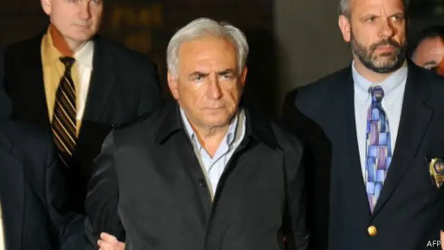 أكد ديبارديو أنه لا تشابه بين الشخصية السينمائية والشخصية الحقيقة لستراوس- كان