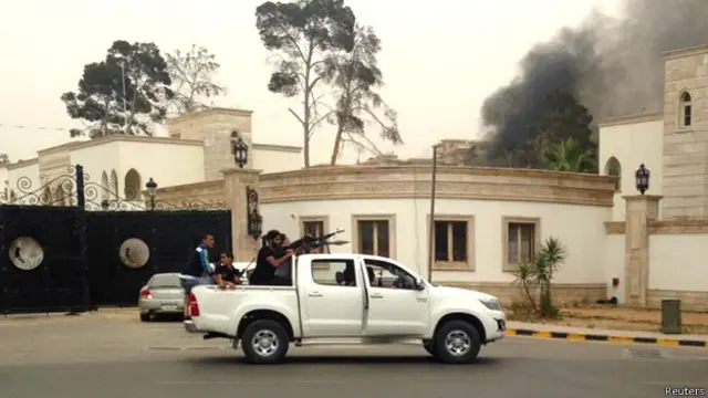 لیبیا میں تین سال قبل معمر قذافی کے اقتدار کے خاتمے کے بعد سے کشیدگی جاری ہے