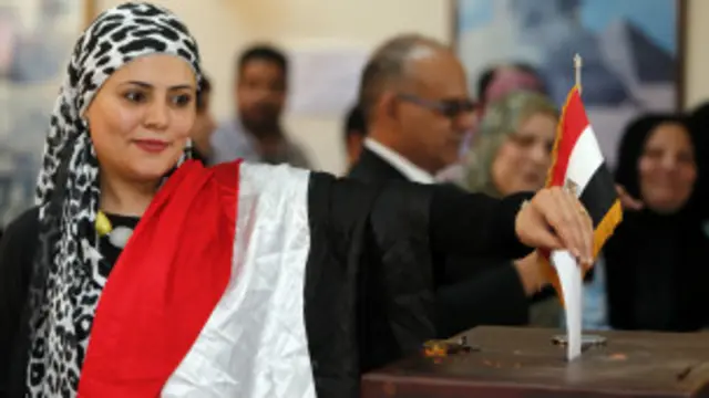 استمر تصويت المصريين بالخارج خمسة أيام دون الالتزام بالتسجيل المسبق ما أثار انتقاد المعارضة