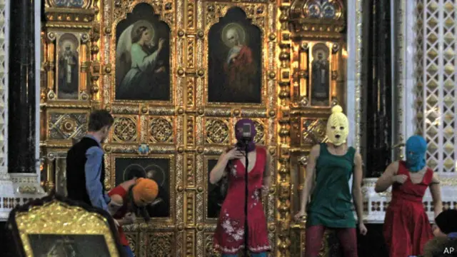 Pussy Riot в Храме Христа Спасителя