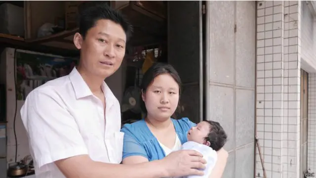Famílias enfrentam dilema na China (BBC)