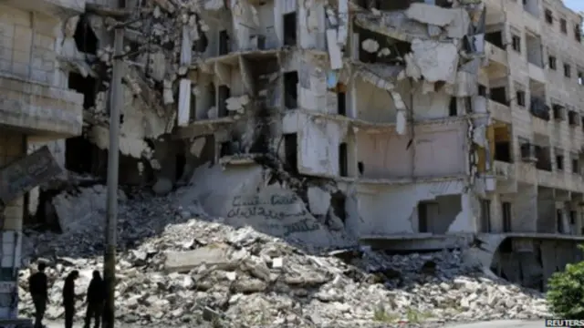 ارتفعت حصيلة القتلى في النزاع السوري المستمر منذ منتصف آذار/مارس 2011 الى اكثر من 162 الف شخص