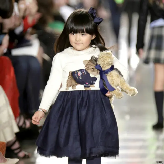 बच्चों का फ़ैशन शो, साक्षरता के लिए समर्थन, न्यूयार्क सिटी,