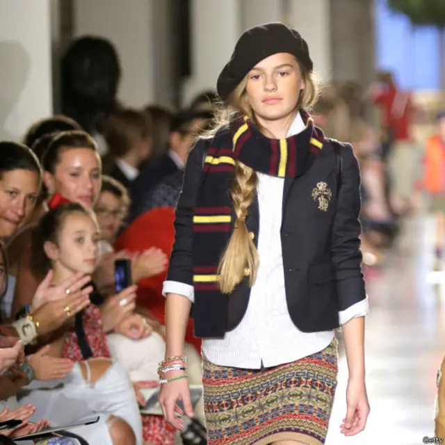 बच्चों का फ़ैशन शो, साक्षरता के लिए समर्थन, न्यूयार्क सिटी,