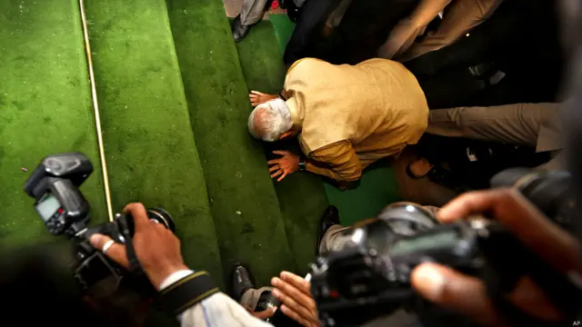 नरेंद्र मोदी