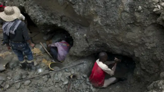 نړۍ کې دا مهال له ۲۱ میلیونه ډېر کسان داسې دي، چې اجباري کار ورنه اخیستل کېږي. ( ای ایل او )