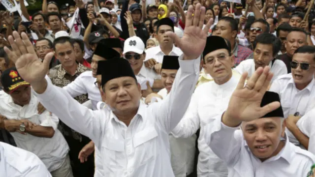 Prabowo Subianto sebelumnya telah mengajak koalisi Partai Demokrat.