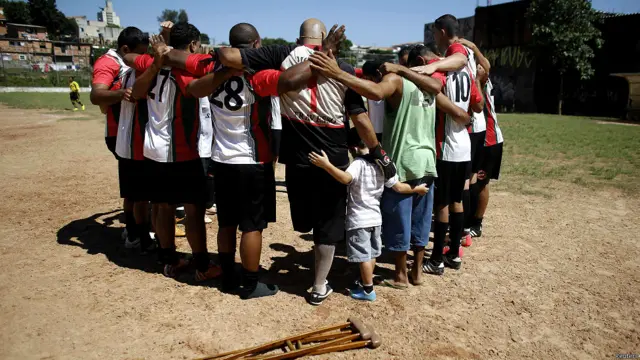 गोलकीपर, अलेक्सांद्रे तोलेदो, ब्राज़ील