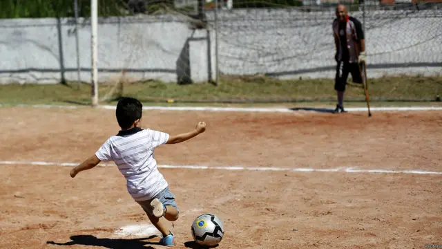 गोलकीपर, अलेक्सांद्रे तोलेदो, ब्राज़ील