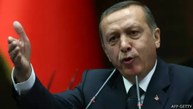 أردوغان أكد أكثر من مرة أن تركيا لن تغير موقفها من عزل مرسي. 