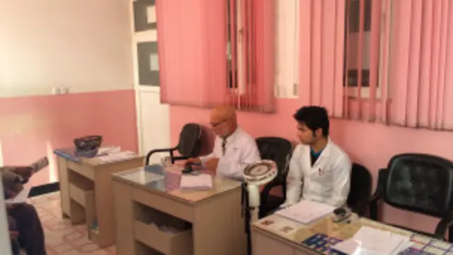 اوس د روغتیا وزارت وايي داسې پروګرامونه یې جوړ کړي چې له مخې به د دغو پيسو نیمايي په افغانستان کې مصرف شي. 