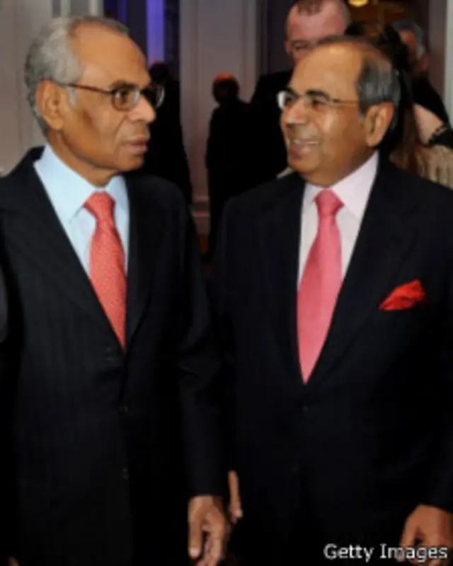 دو برادر بزرگتر تابعیت بریتانیا را دارند