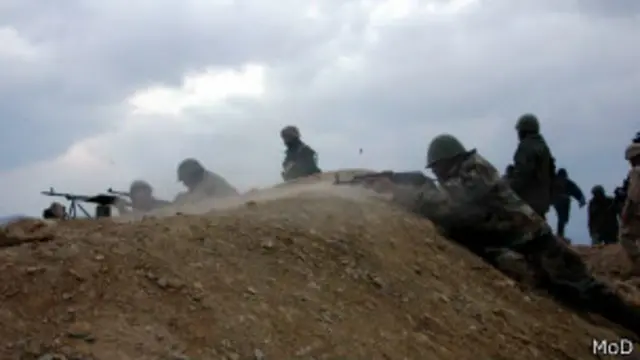 افغان سرتېري