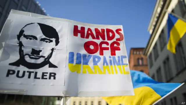 Daily telegraph считает аналогии между Путиным и Гитлером "детскими"