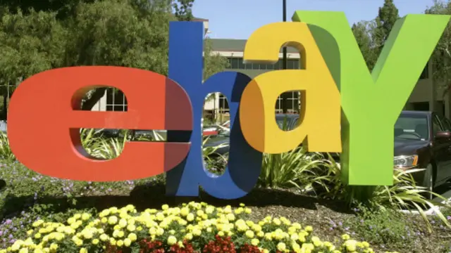 نصح موقع إيبي مستخدميه ممن لديهم حسابات على موقعها الآخر بي بال بتغيير بياناتهم.