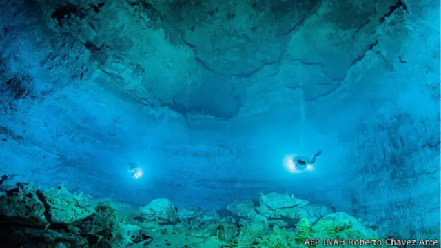 Cueva en Hoyo Negro, México