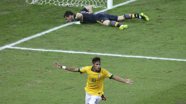 Neymar comemora gol contra a Espanha / Crédito da foto: Reuters