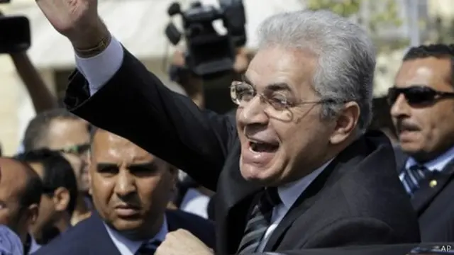 كان صباحي قد حقق المركز الثالث في انتخابات الرئاسة عام 2012، وهو الآن المنافس الوحيد للمشير السيسي. 