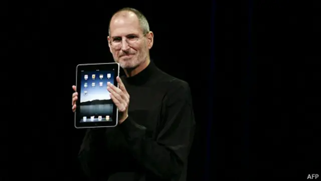 Steve Jobs con un iPad