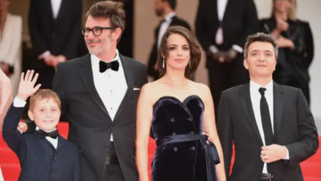 اعتمد هازانافيسيوس على أفلام سابقة لبناء أجوائه السينمائية في فيلم "البحث"