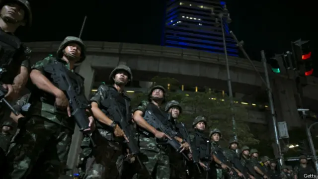 泰国军队士兵在街头戒严（23/05/2014）