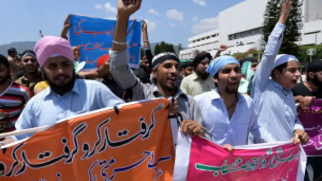 سکھ برادری نے گذشتہ دنوں اسلام آباد میں پارلیمان کے سامنے احتجاج بھی کیا تھا