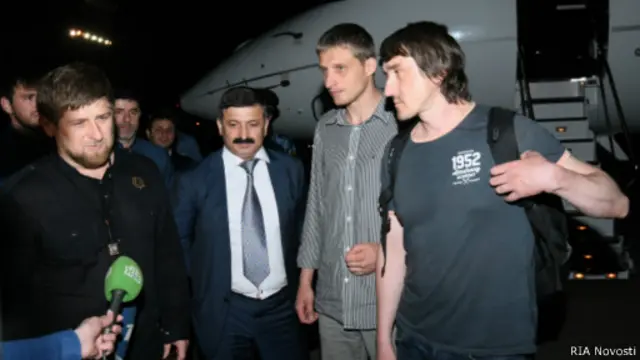 Рамзан Кадыров и журналисты Lifenews и в аэропорту Грозного