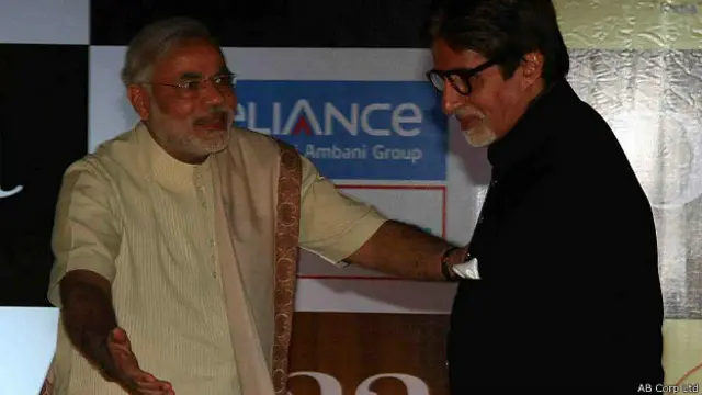 گذشتہ کچھ برسوں میں امیتابھ بچن اور نریندر مودی کی قربت میں اضافہ ہوا ہے جبکہ امیتابھ بچن گجرات ٹورزم کے برانڈ ایمبیسڈر بھی ہیں