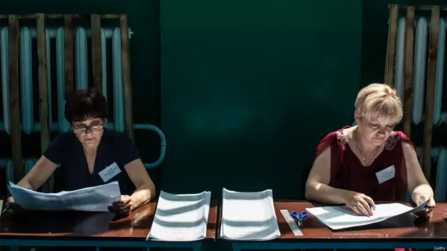 د روسې ولسمشر ولادیمیر پوتین د جمعې په ورځ لومړی ځل وویل، چې ټاکنو ته درناوی لري او د ټاکنو پایلو کې چې هر څوک بریالي شي د هغه سره به د همکارۍ کولو لپاره چمتو وي.