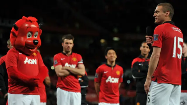 Nilai merk MU anjlok akibat penampilan buruk di musim lalu.