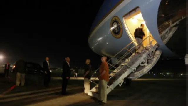 باراک اوباما یکشنبه شب در سفری غیرمنتظره وارد کابل شد