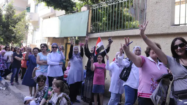 الانتخابات الرئاسية في مصر هي الخطوة الثانية من خارطة الطريق، وسيعقبها انتخابات برلمانية.