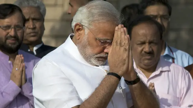 नरेंद्र मोदी