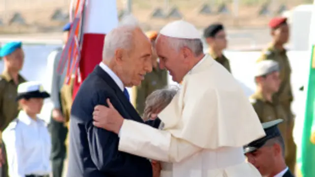 پاپ با شیمون پرز