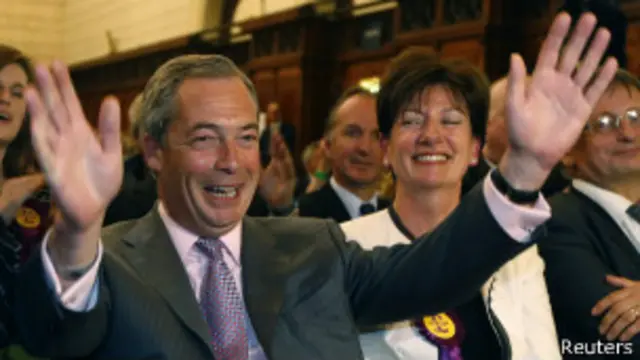 Nigel Farage, lãnh đạo đảng UKIP, vui mừng vì chiến thắng