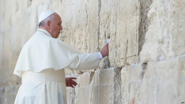 Paus kunjungi Timur Tengah