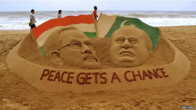 دونوں رہنما دشمنوں کے درمیان تعلقات میں بہتری کے اشارے دے رہے ہیں