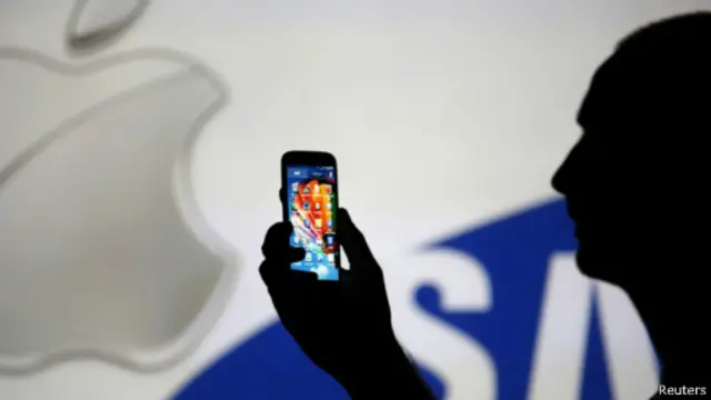 Apple Samsung