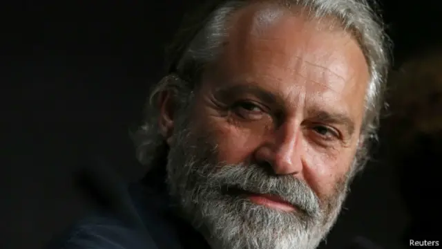 أدى الممثل التركي هايوك بيلجنر دور آيدن ببراعة. 